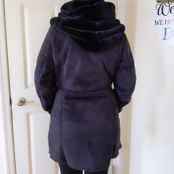 Dennis Basso black plush faux fur coat with hood size Small - Picture 6 of 15